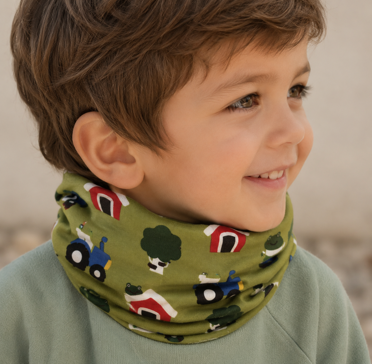 Cuello Explorer